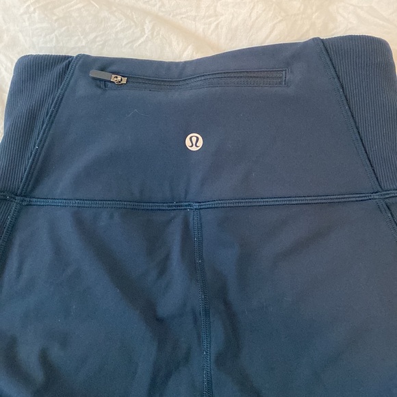 Lululemon luxtreme leggings in navy - Picture 2 of 4